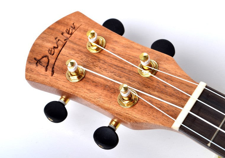 Deviser UK21-90 Ukulele