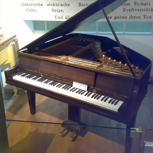 the first electric piano - piano interesting facts